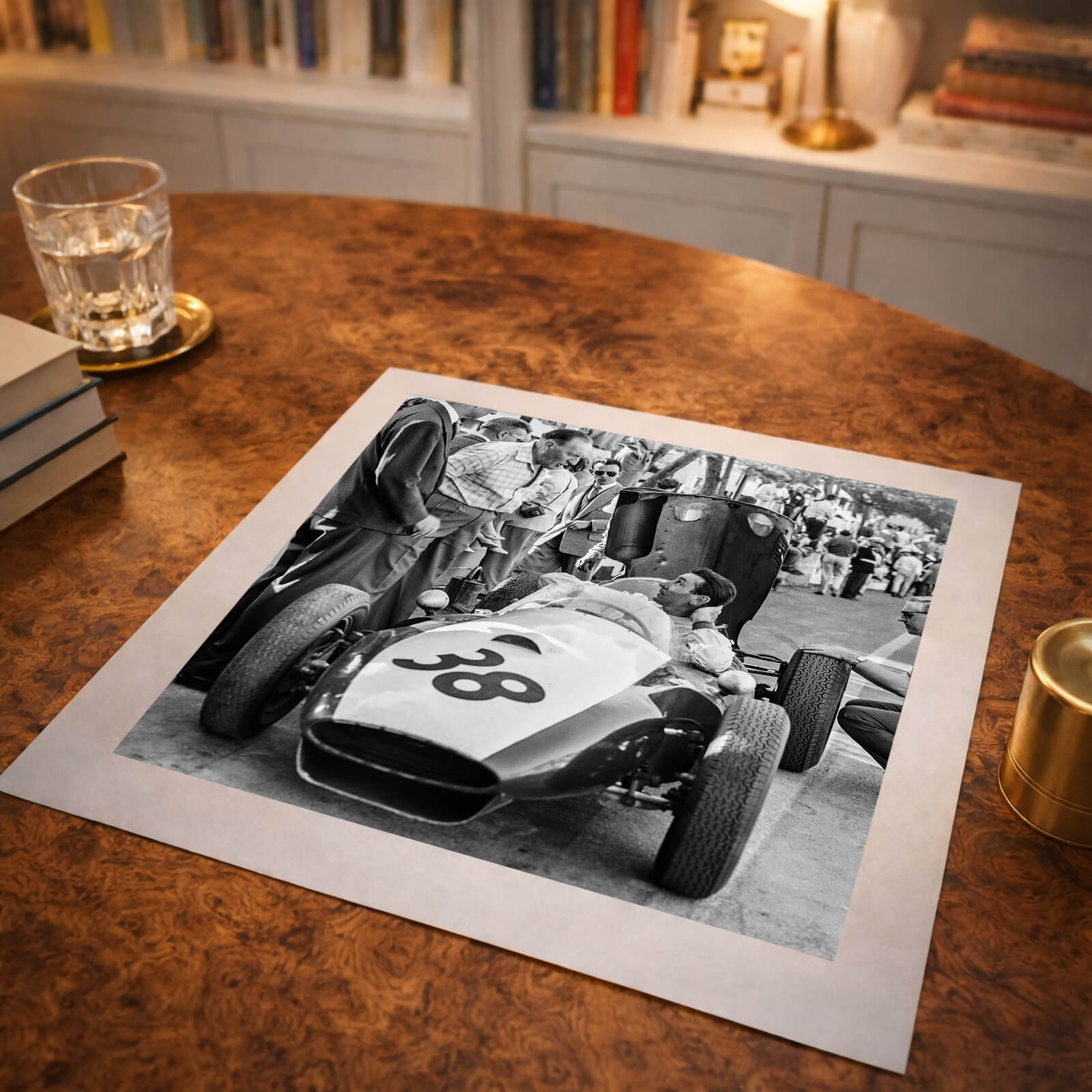 Kary H. Lasch - Roy Salvadori, Monaco Grand Prix som väggkonst i inspirerande inredningsmiljö