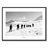 Riksgränsen 1956 som historiskt fotografi och poster från Historly – med vit kant och titel