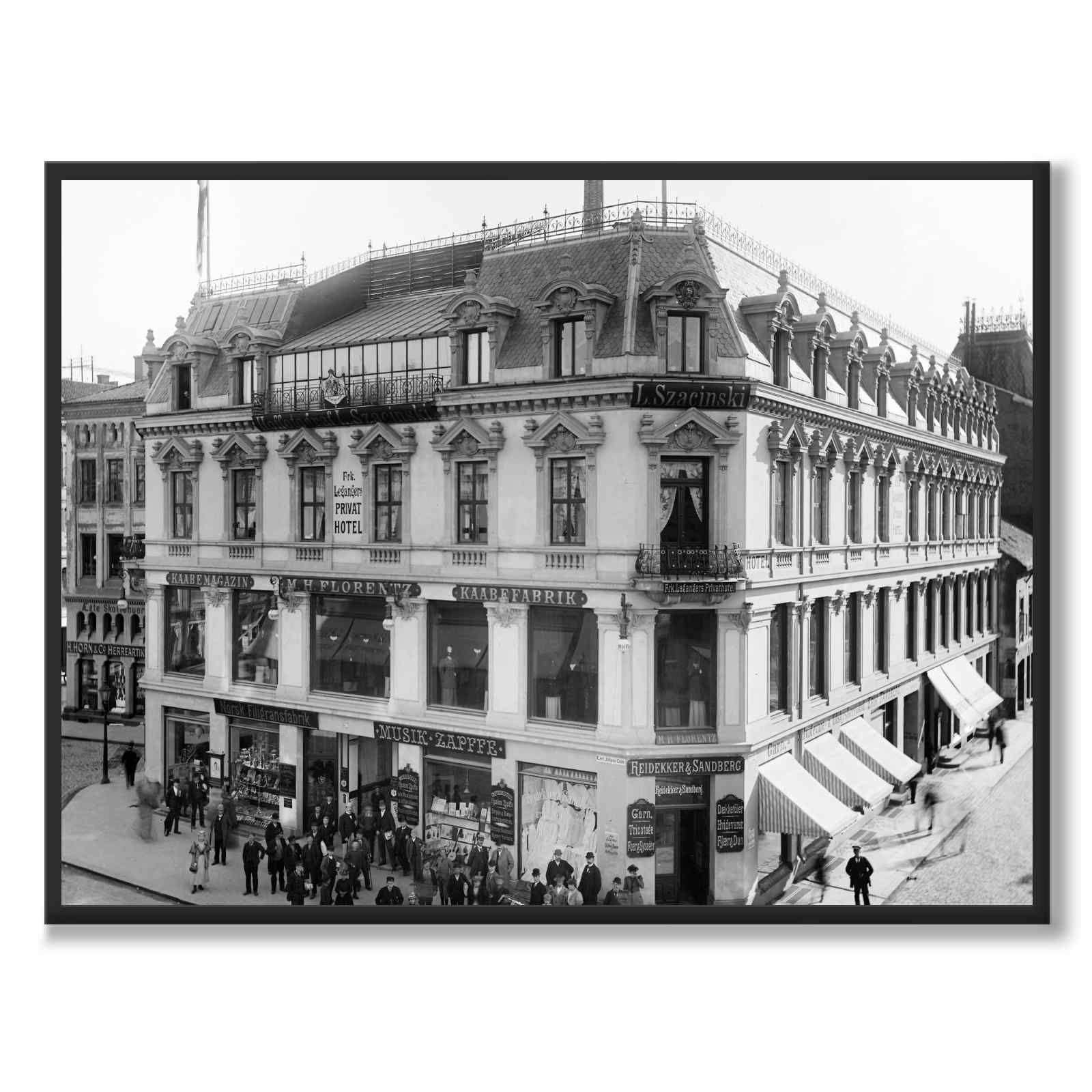 Karl Johans Gate, Oslo 1898 as a historic photograph and poster from Historly – full image without white border