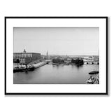 The Royal Palace 1890 as a historic photograph and poster from Historly – with white border without title