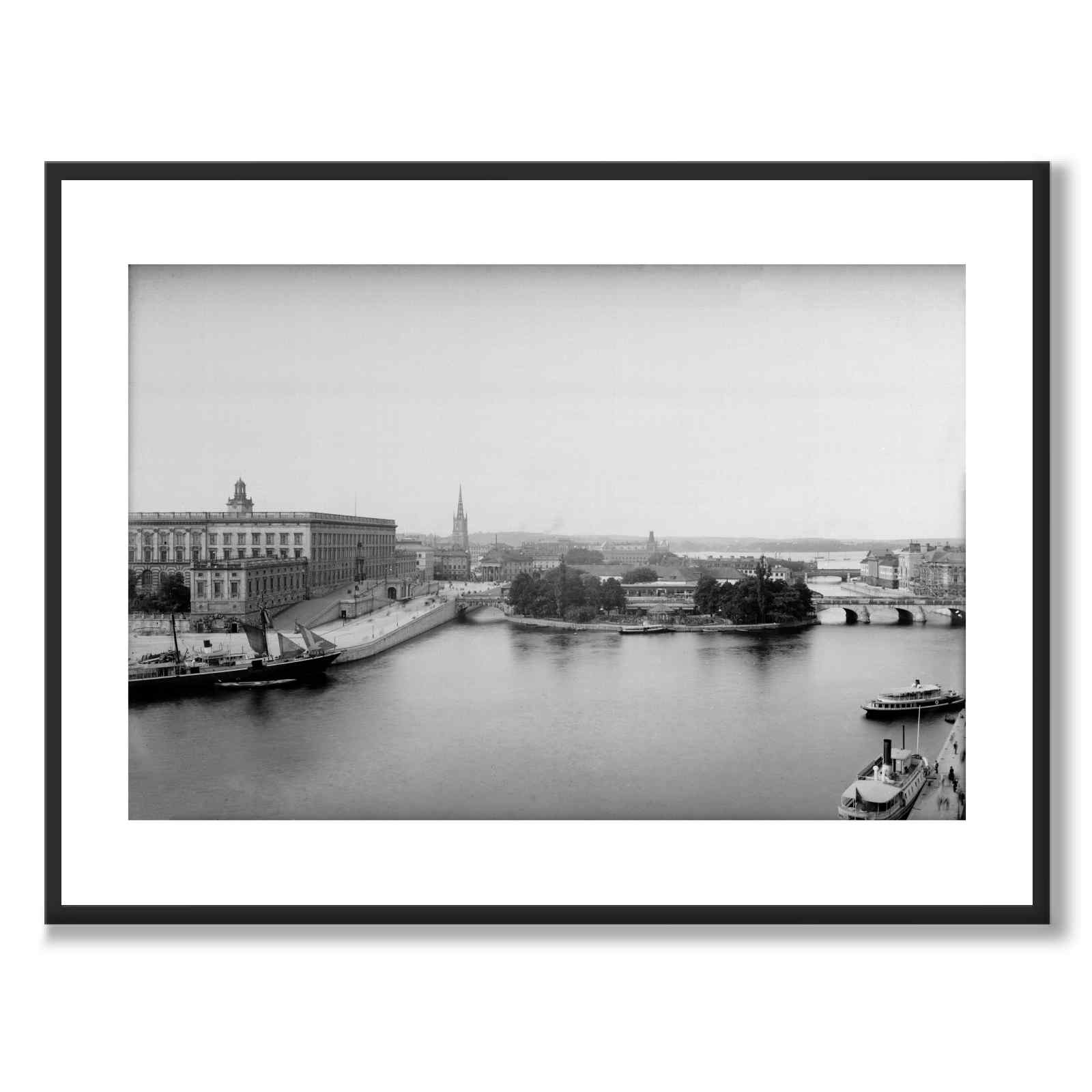 The Royal Palace 1890 as a historic photograph and poster from Historly – with white border without title