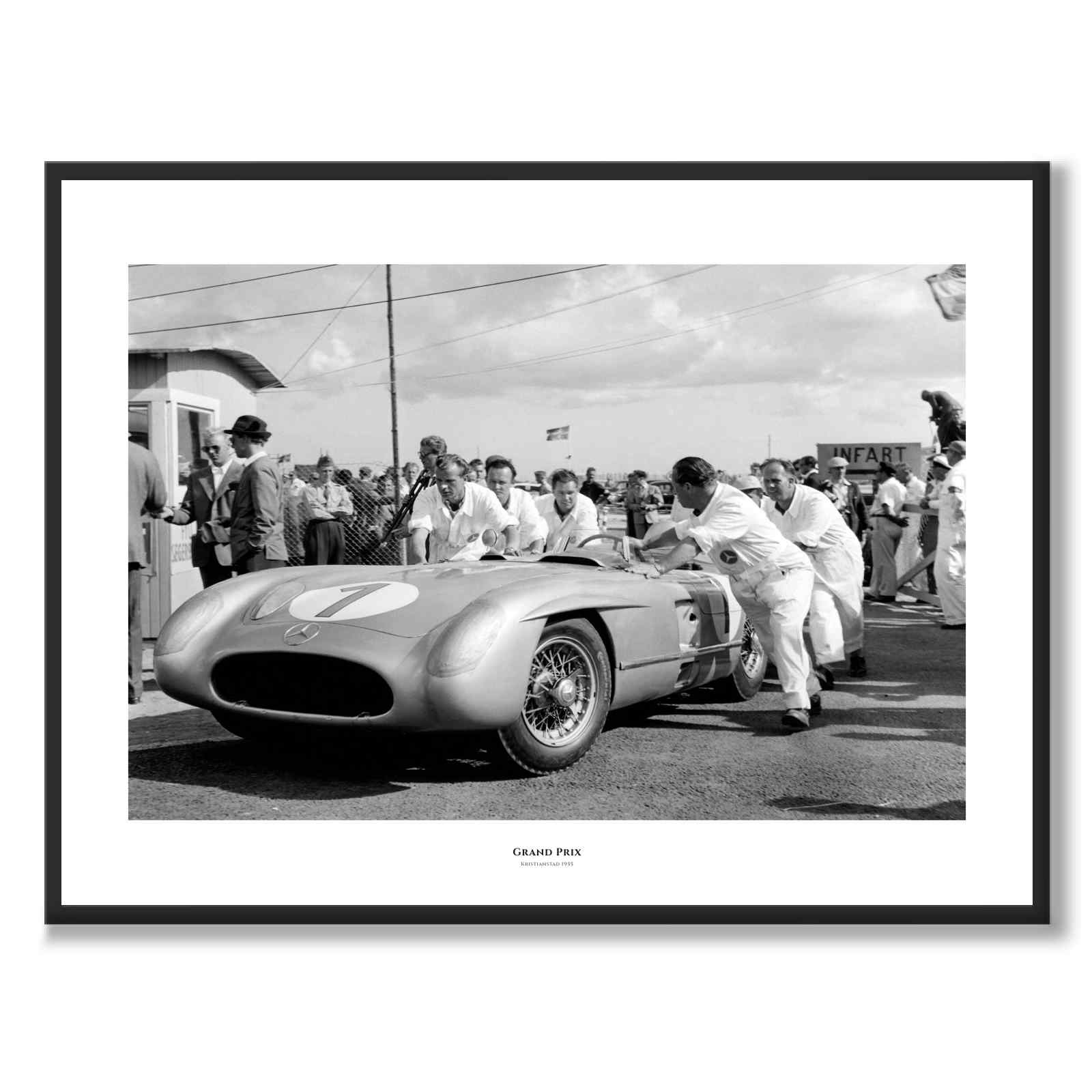Grand Prix 1955 som historiskt fotografi och poster från Historly – med vit kant och titel