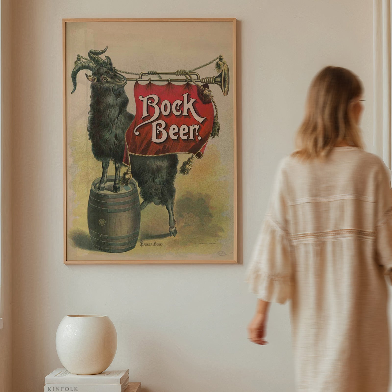 Bock Beer som väggkonst i inspirerande inredningsmiljö