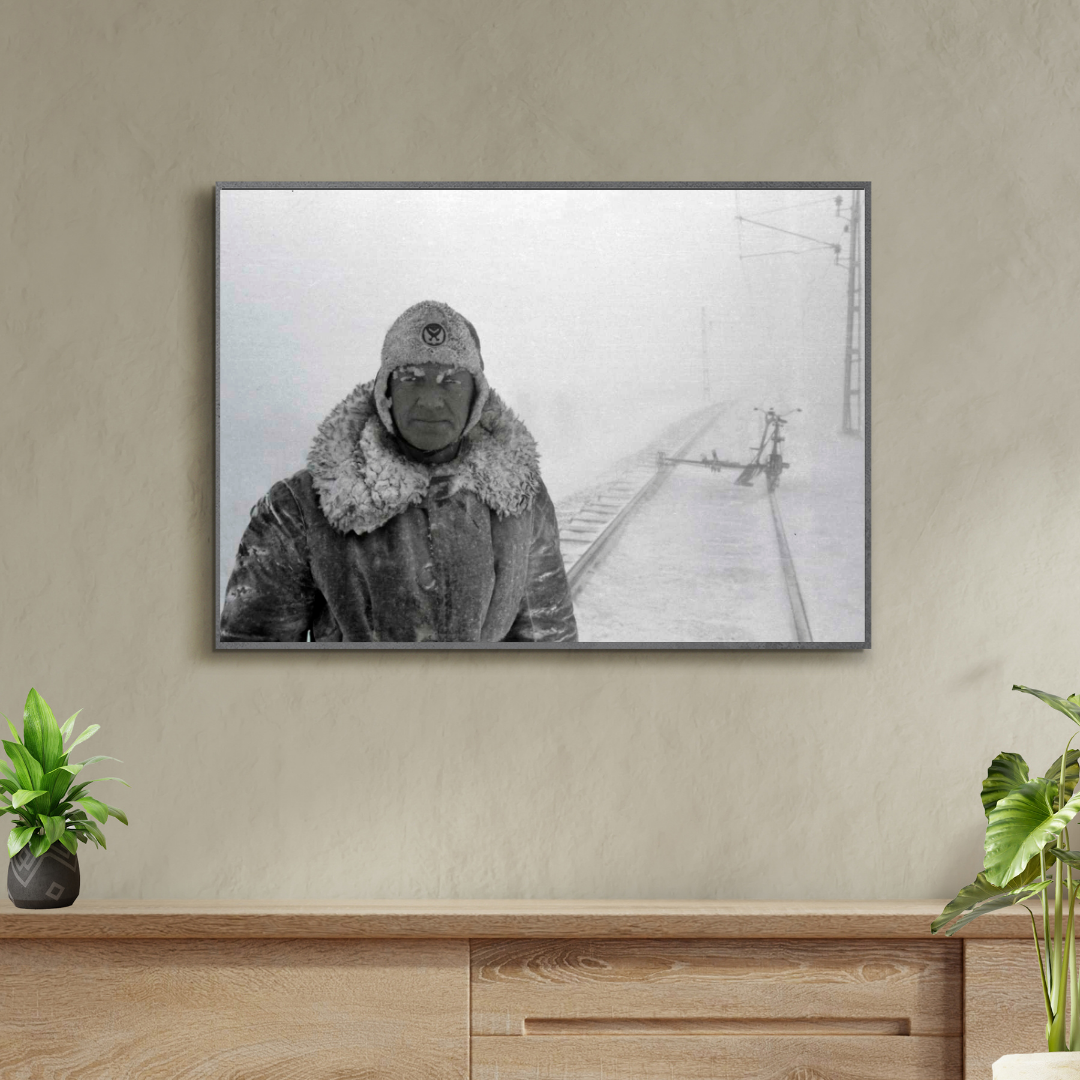Track Watchman, Riksgränsen 1955 as a historic photograph and poster from Historly – image 2