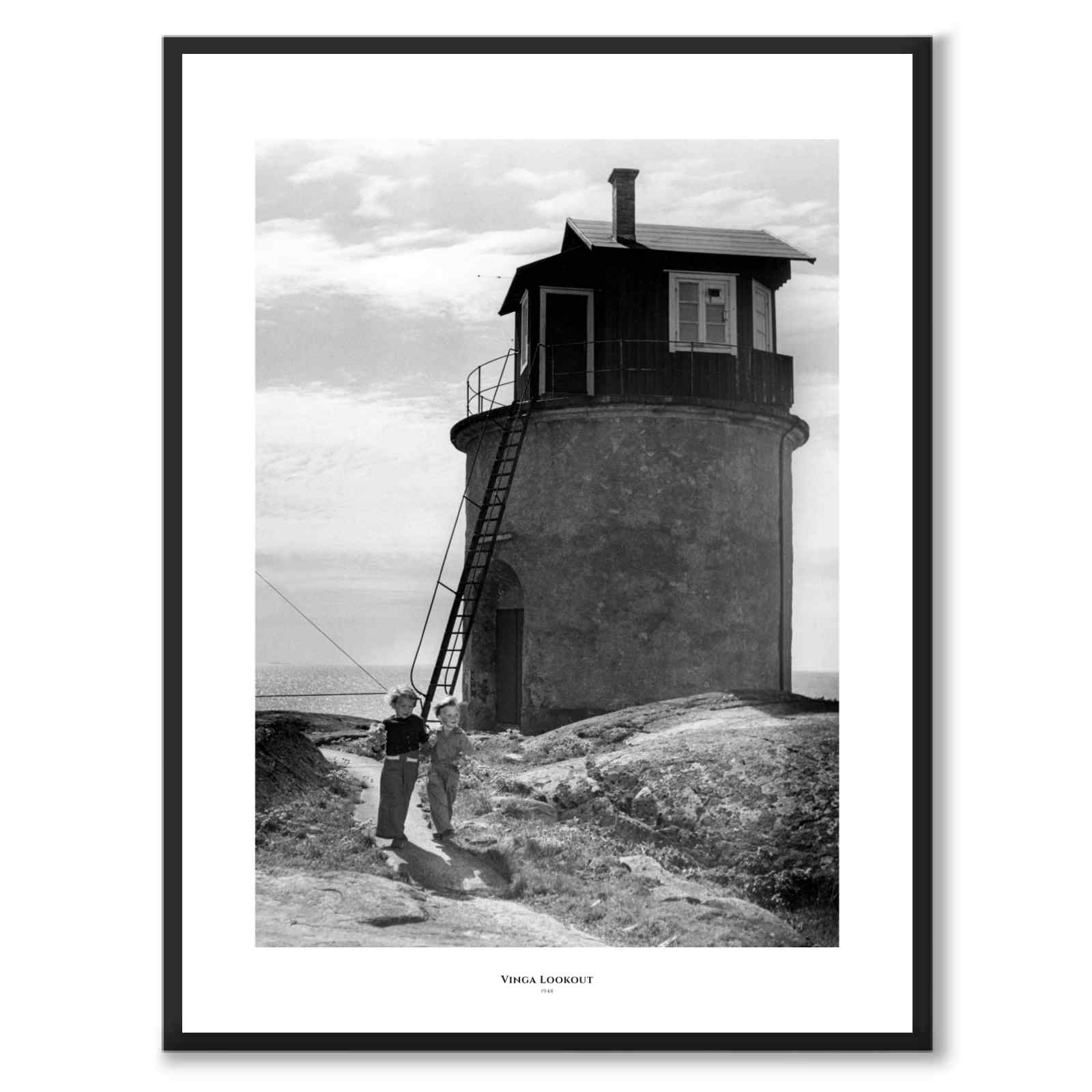 Vinga Lookout som poster till barnrum från Historly – med vit kant och titel
