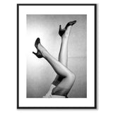 Stockings som historiskt fotografi och poster från Historly – med vit kant utan titel