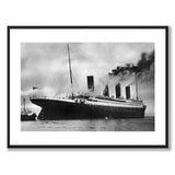 Titanic som poster från Historly – med vit kant utan titel
