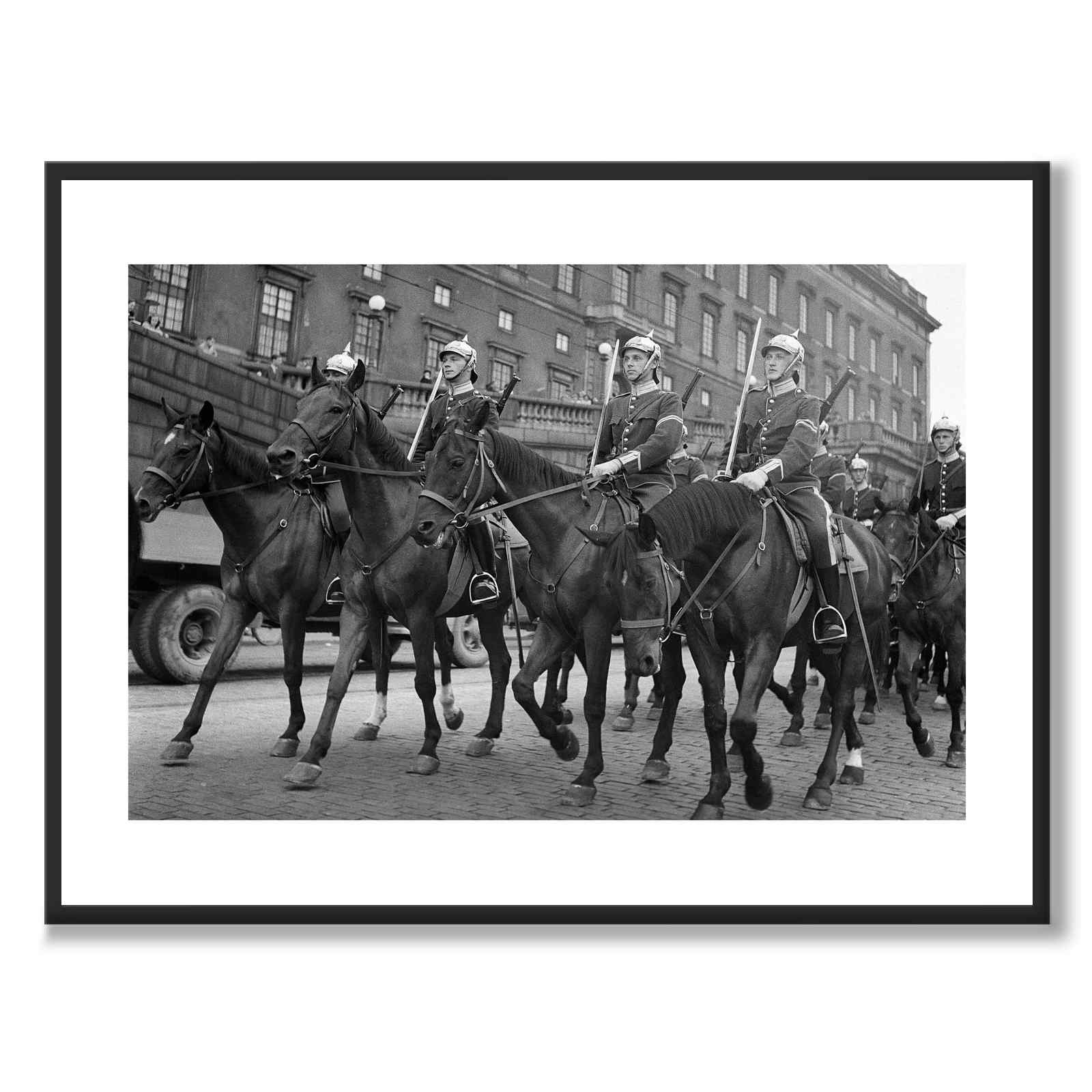 The Royal Guard som historiskt fotografi och poster från Historly – med vit kant utan titel