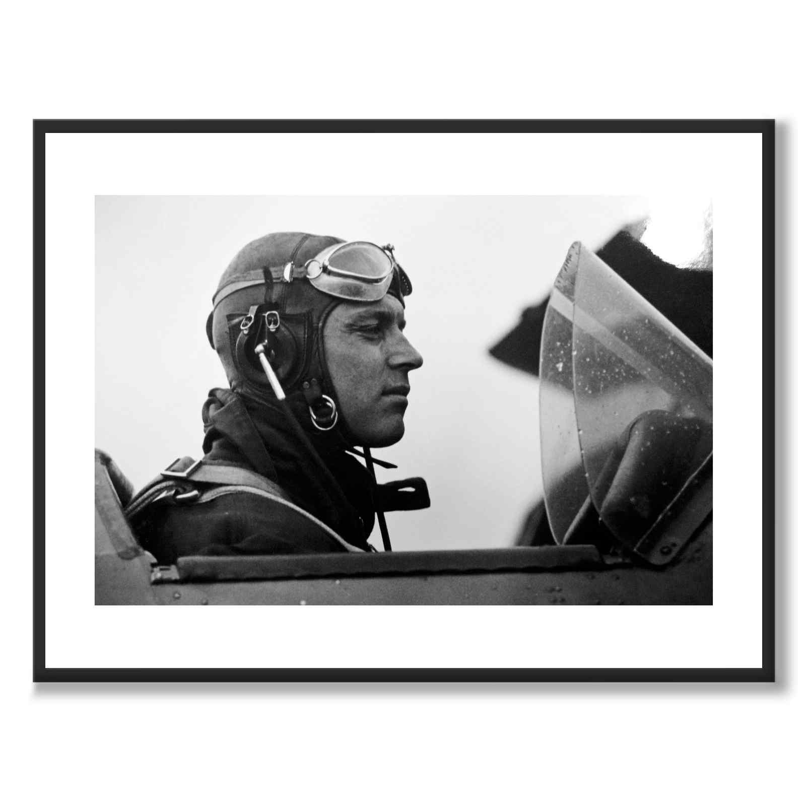 Swedish Air Force som historiskt fotografi och poster från Historly – med vit kant utan titel