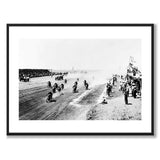 Dodge City 300 som historiskt fotografi och poster från Historly – med vit kant utan titel