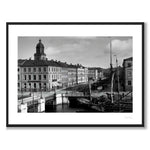 Västra Hamngatan 1897 som historisk Göteborgsposter från Historly – med vit kant utan titel